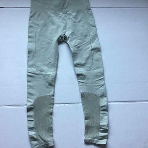 Joy Lab Laser cut yoga workout athletic leggings size medium M